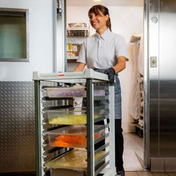 CAMBRO | CAMSHELVING® Wózek na 9 pojemników GN 1/1