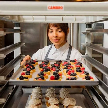 CAMBRO | CAMSHELVING® Wózek dla 18x GN 1/1 - Prime Gastro