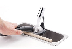 Myjka do łyżki do lodów ze zintegrowanym zaworem zwrotnym wody