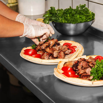 Stół roboczy ze stali nierdzewnej ECO - 700x700 mm - z półką dolną i panelem tylnym - Prime Gastro