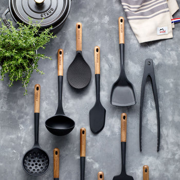 STAUB | Łyżka cedzakowa- 310 mm - Silikonowa - Czarna - Prime Gastro