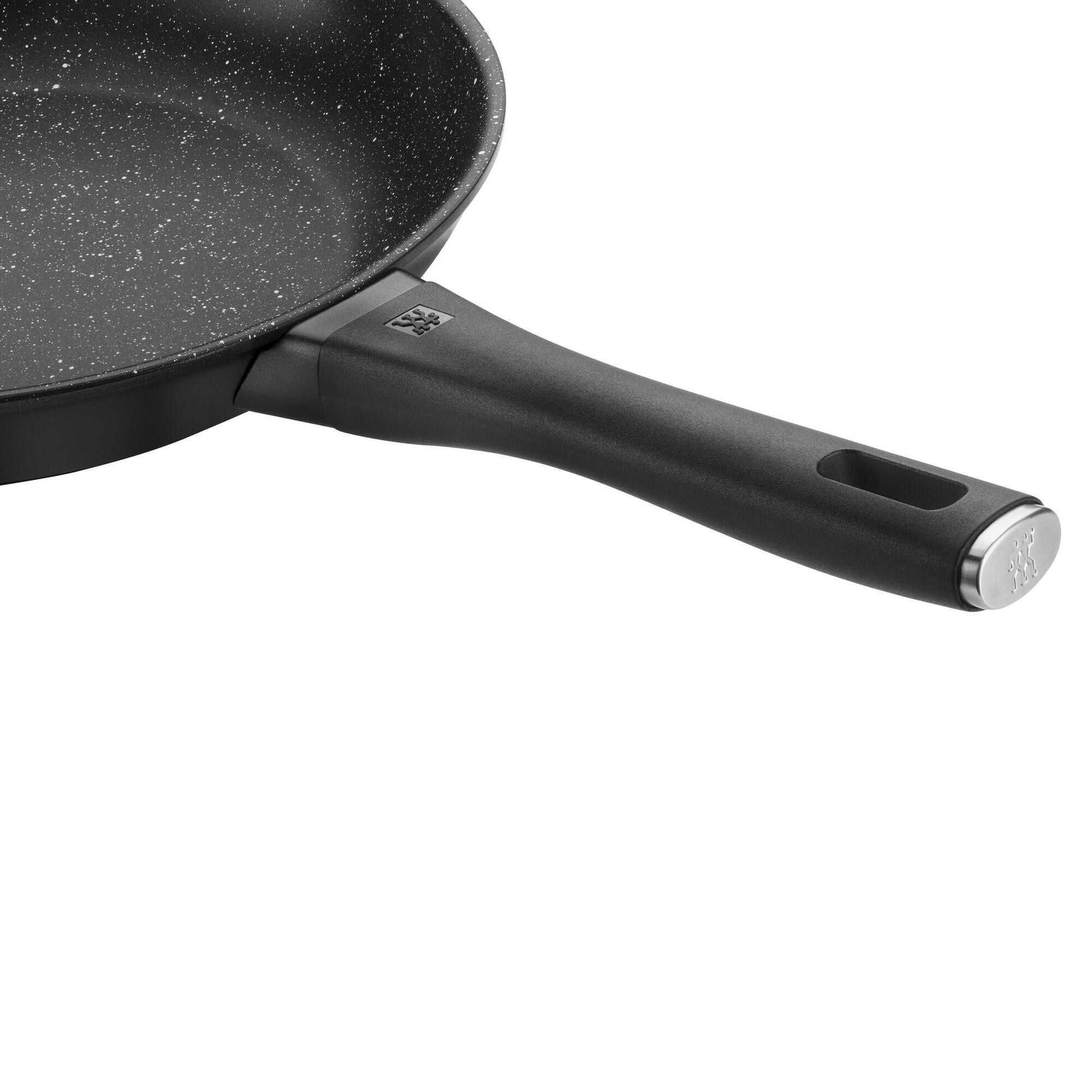 staub_100620_detail_handle_1