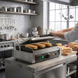 Grill kontaktowy / grill do hamburgerów – 3 kW – ruszt górny i dolny – powierzchnia grillowania: 340 x 230 mm