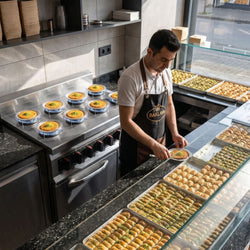 Kuchenka gazowa Künefe – 22 kW – 8 palników – wraz z szafką podblatową z 2 drzwiami