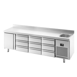 Stół chłodniczy PREMIUM PLUS - 2452x600mm - 510L - z 1 drzwiami - z 9 szufladami - z rantem
