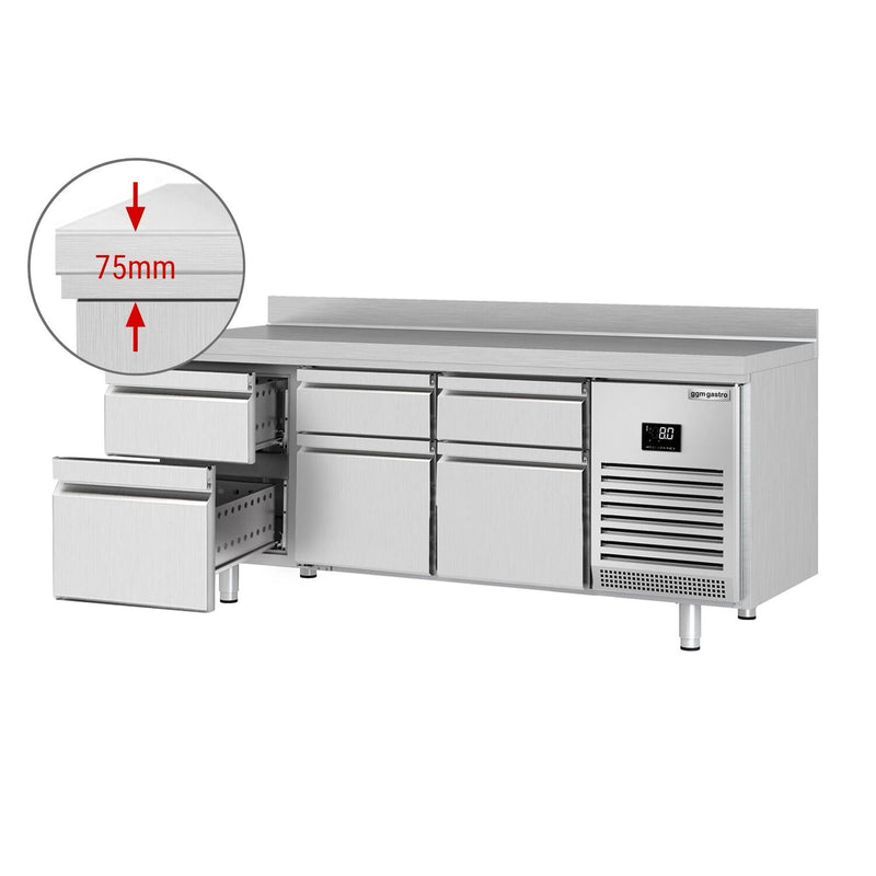 Stół chłodniczy Premium PLUS – 1960 x 600 mm – z 6 szufladami 1/3 i 2/3 – z rantem