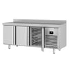Stół chłodniczy Premium PLUS – 1960 x 700 mm – z 3 drzwiami – z rantem