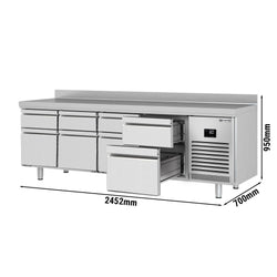 Stół chłodniczy PREMIUM PLUS - 2452x700mm - 625L - z 8 szufladami - z tylnym rantem i wyświetlaczem temperatury