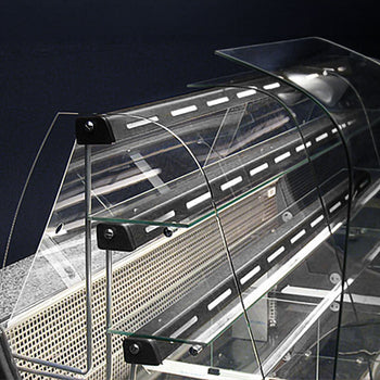 Lada chłodnicza i cukiernicza – 1600 mm – z oświetleniem – 3 półki i wysuwane półki na torty - Prime Gastro