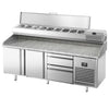 Stół chłodniczy do pizzy Premium PLUS – 1980 x 700 mm – z 2 drzwiami i 2 szufladami 1/3 i 2/3 – z witryną nadstawną chłodniczą na 9x GN 1/4 z pokrywą ze stali nierdzewnej