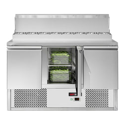 Stół przygotowawczy mini ECO – 1368 mm – na 8x GN 1/6 – z 3 drzwiami