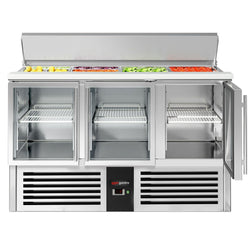 Stół Sałatkowy PREMIUM – 1370 mm – 3 szklane drzwi – z otworem na 4 pojemniki GN 1/1 i pokrywą ze stali nierdzewnej
