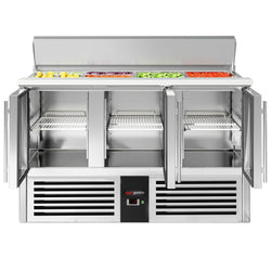 Saladette PREMIUM – 1370 mm – 3 szklane drzwi – z otworem na 4 pojemniki GN 1/1 i pokrywą ze stali nierdzewnej