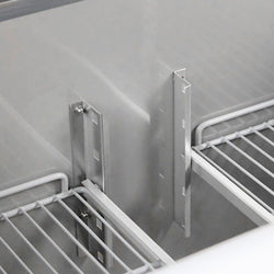 Stół chłodniczy ECO – 1370 x 700 mm – z 1 drzwiami i 4 szufladami – czarny panel przedni