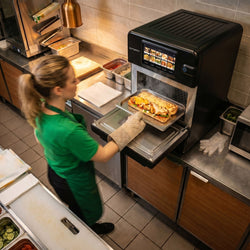 Piekarnik szybkobieżny – 3 kW – z funkcją grillowania i mikrofalową – czarny