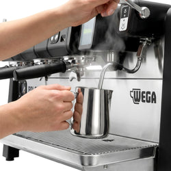 WEGA | Polar – Ekspres do kawy kolbowy – 3 grupy – 6,9 kW – z licznikiem porcji – ekran dotykowy – stal nierdzewna