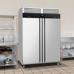 Szafa mroźnicza ze stali nierdzewnej PREMIUM - GN 2/1 - 1200L - 1372x830mm - 2 drzwi - chłodzenie wentylowane; zamek
