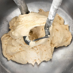 Maszyna do wyrabiania ciasta piekarniczego – 68 litrów / 50 kg – 2 prędkości – z ramionami obrotowymi