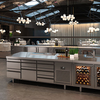 Stół chłodniczy barowy do napojów Premium PLUS - 2452x700mm - z 4 szklanymi drzwiami & panelem tylnym - Prime Gastro