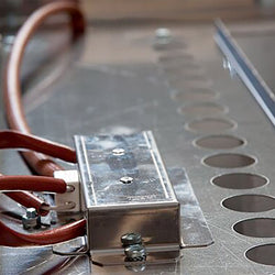 Elektryczny grill do kurczaków – 14,4 kW – z 3 rożnami, mieszczącymi do 18 kurczaków