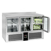 Stół chłodniczy PREMIUM – 1370 x 700 mm – z 3 drzwiami szklanymi – z rantem