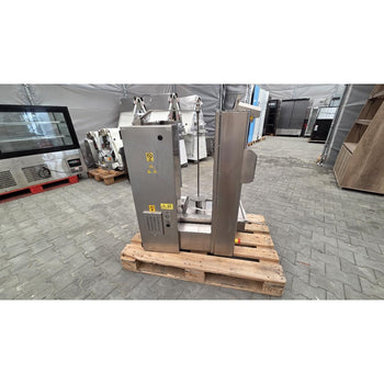 Gazowy robot do kebaba - 4 palnikowa - maks. 95 kg - Prime Gastro